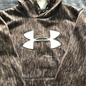 Women’s Under Armour Mossy Oak hoodie